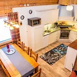 Casa de Férias Rukan Lepolinna A By Interhome